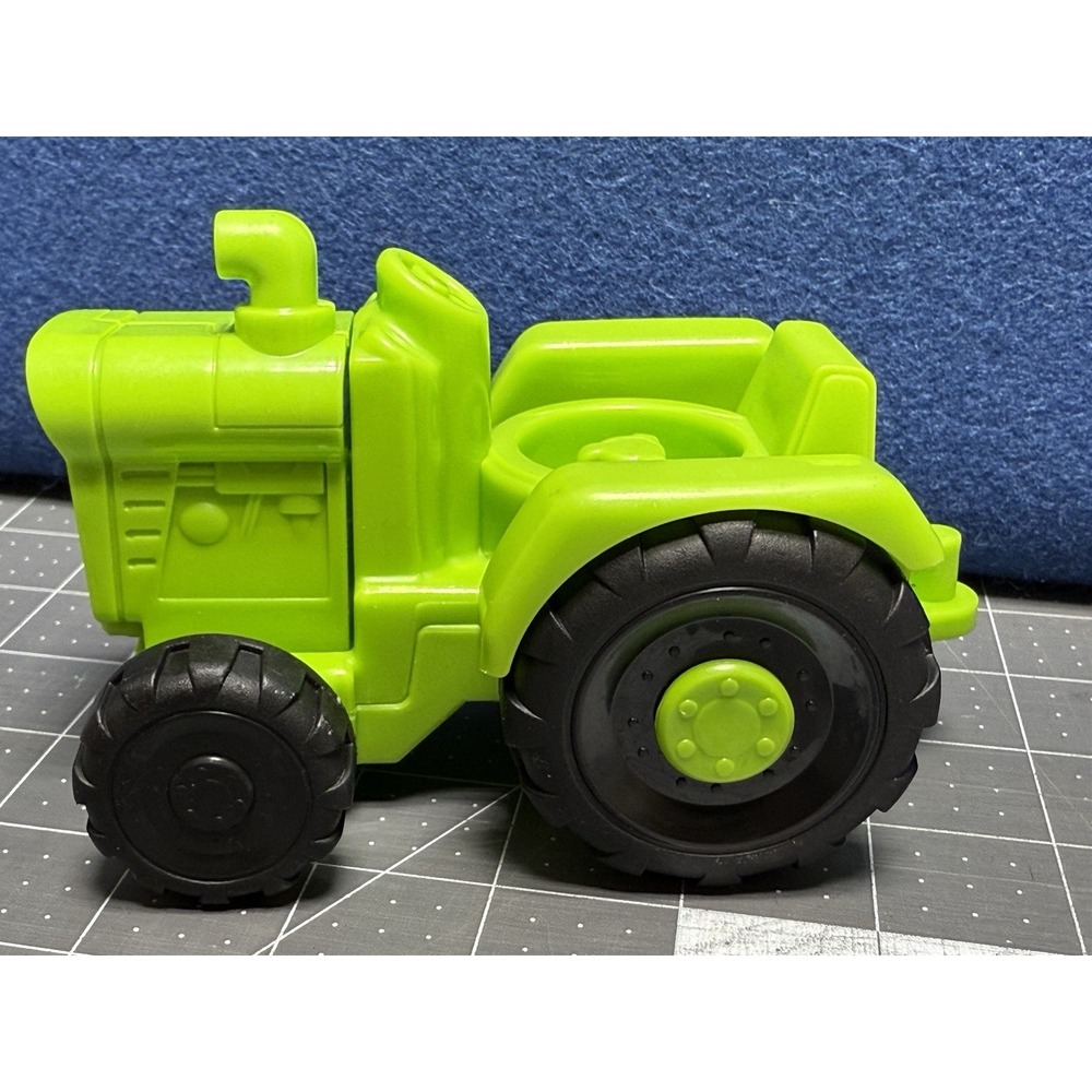 Fisher Price Little People Green Farm Helpful Harvester Tractor Vehicle 2016‎